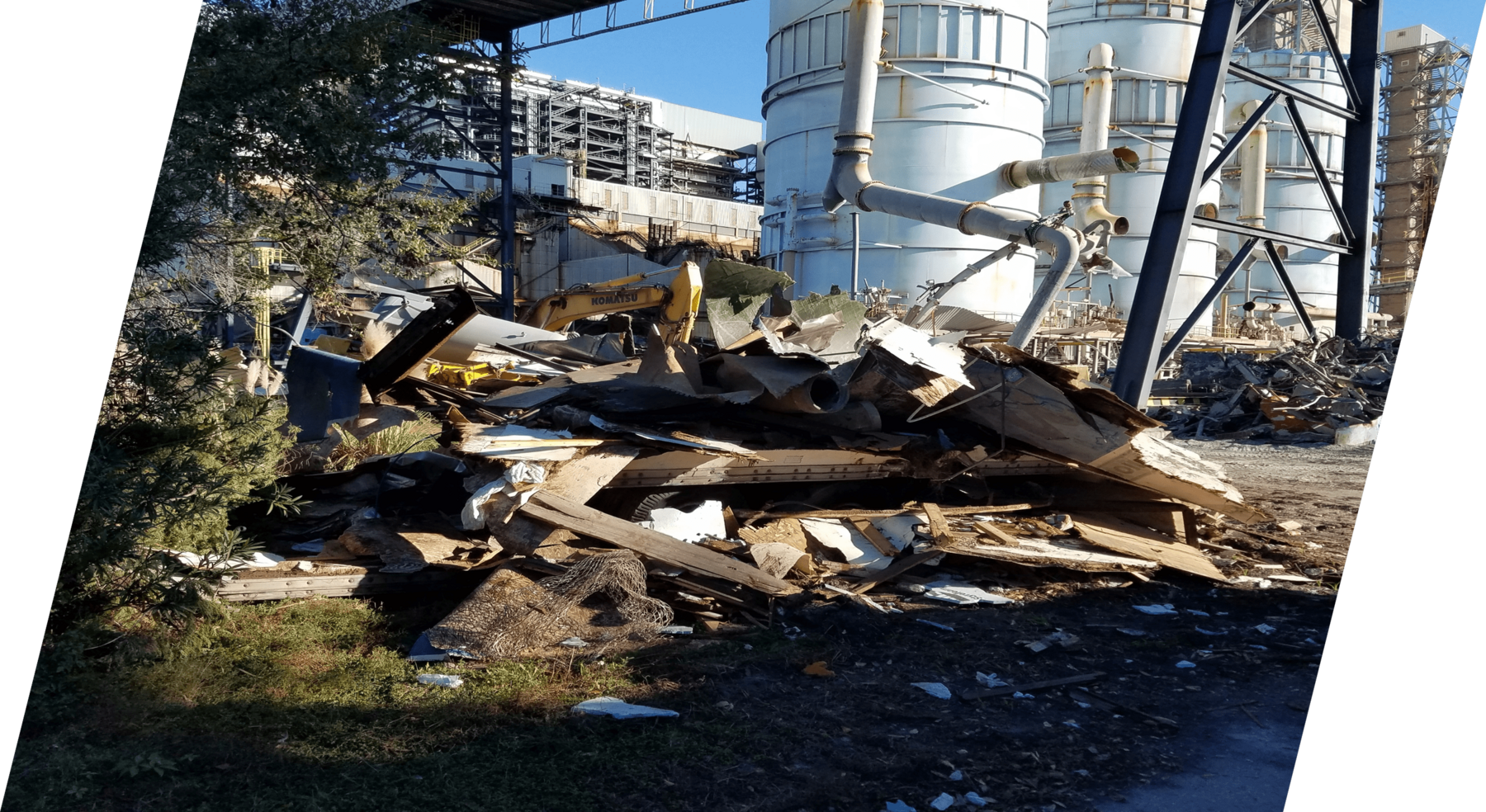 Total Wrecking RECYCLING & ASSET RECOVERY Total Wrecking RECYCLING & ASSET RECOVERY